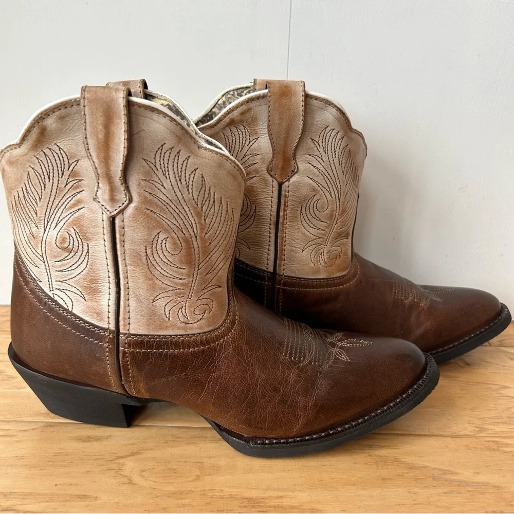 Laredo 11 M Tori Western Boot Ortholite Inserts Brown Tan Ankle Boot